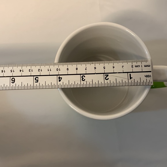 Extra large dog lovers coffee mug. Says THINK PAWSITIVE. 32 ounces - Picture 7 of 7